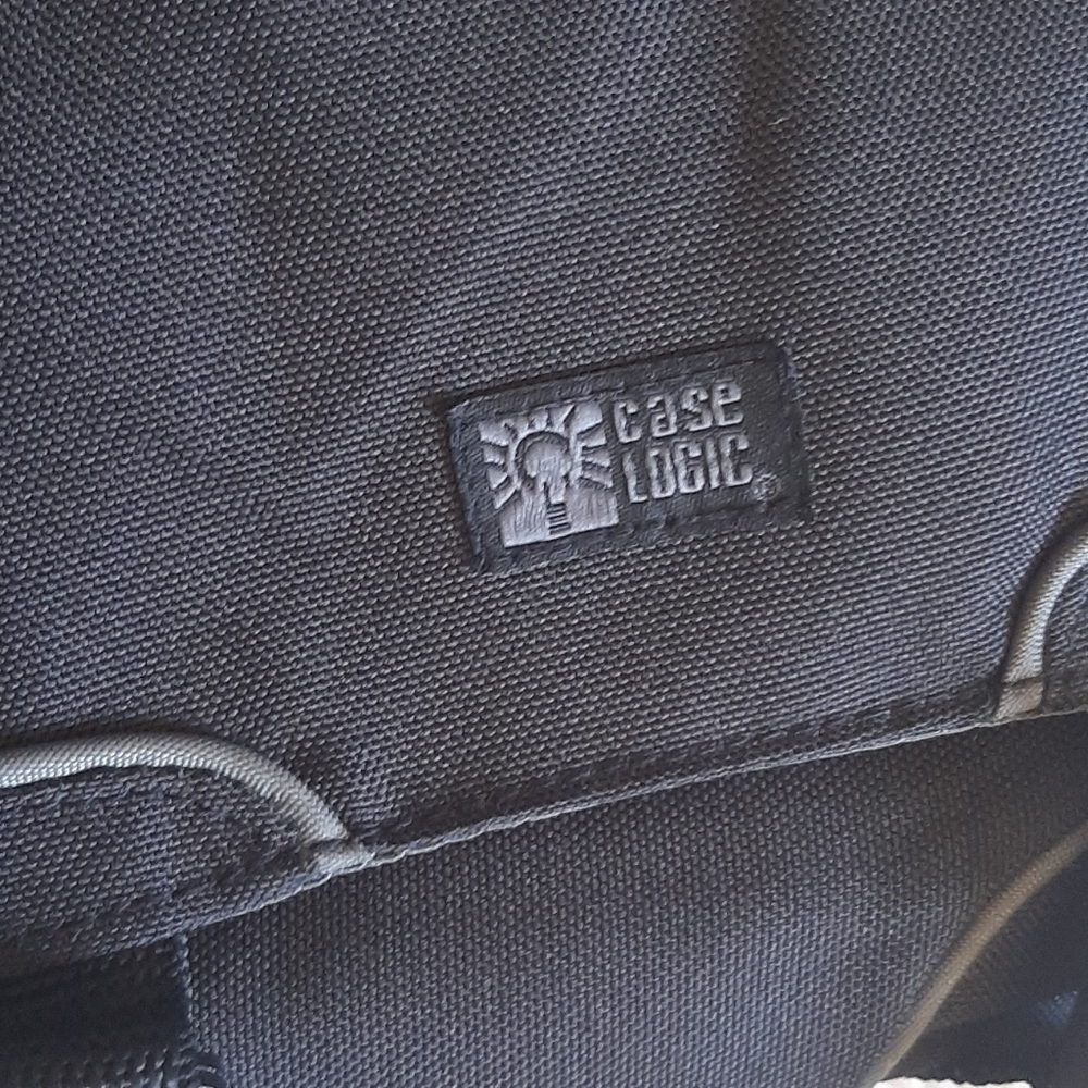 Case Logic Camera Bag. - Picture 8 of 8
